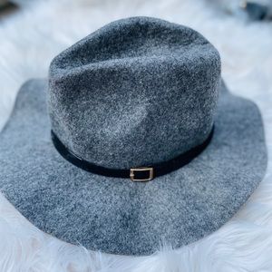 Influencer Floppy Hat